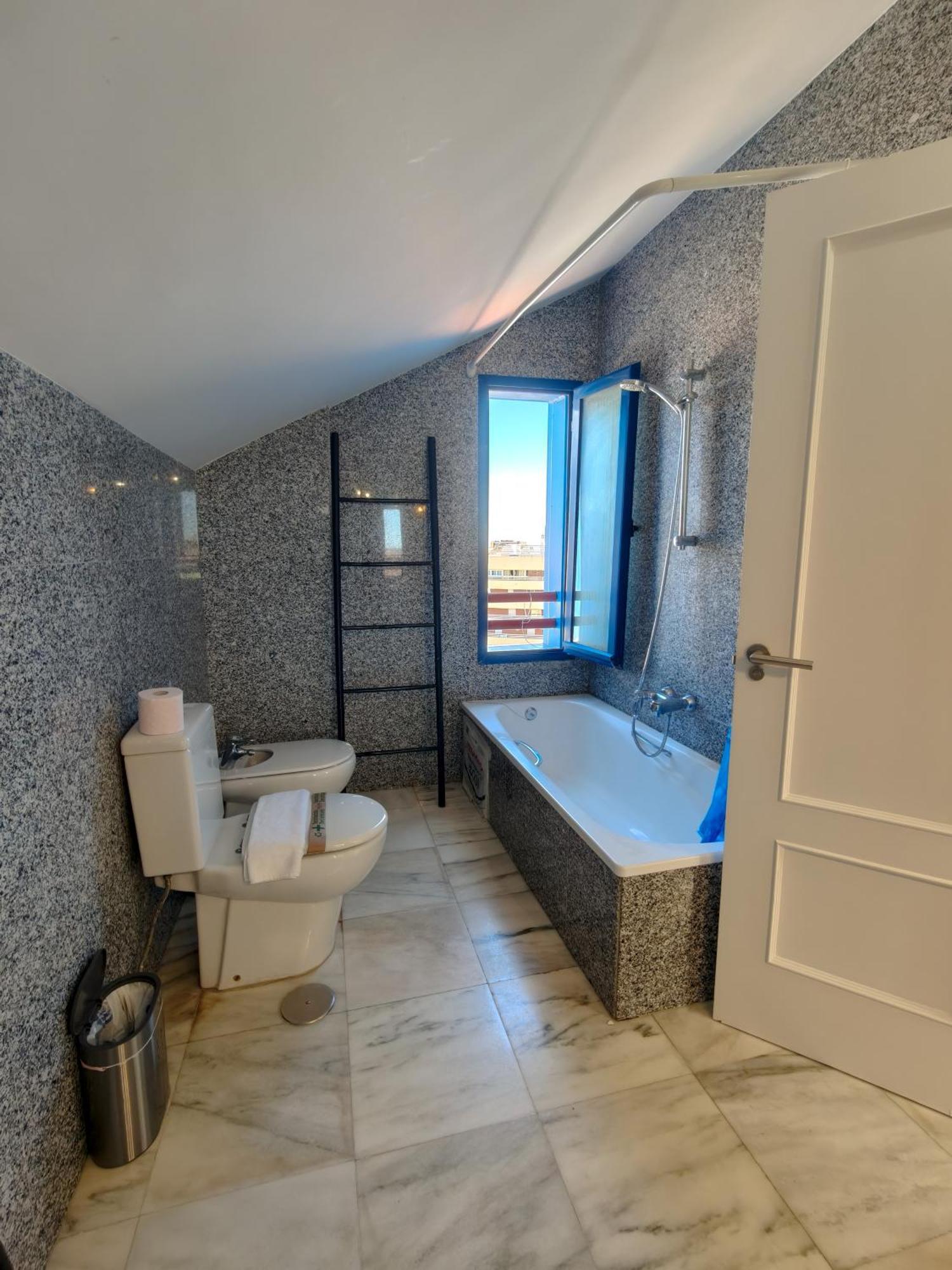 Appartement Blue Glass Penthouse In Center *